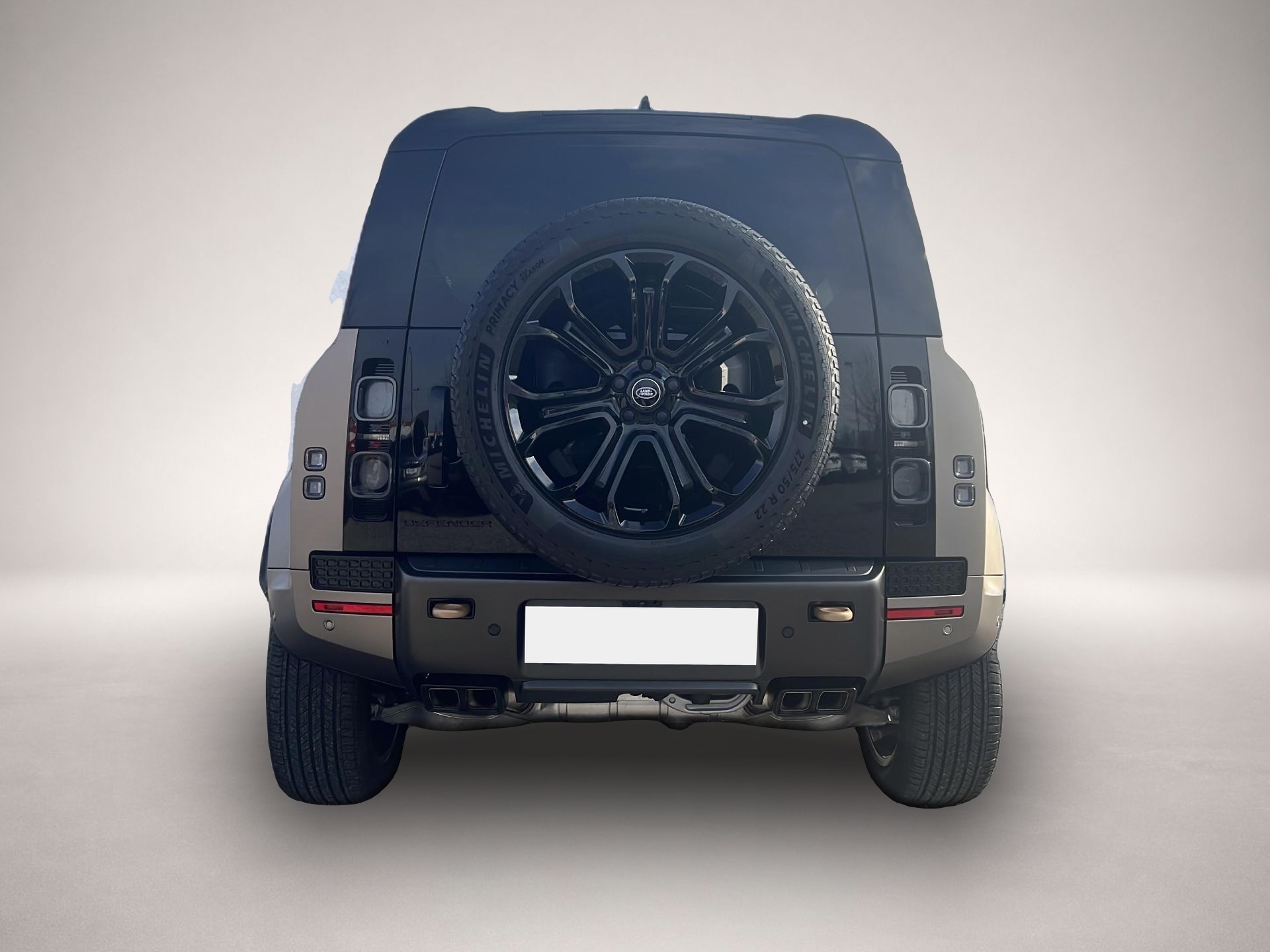 Land-Rover Defender (07/2025, Benzin)