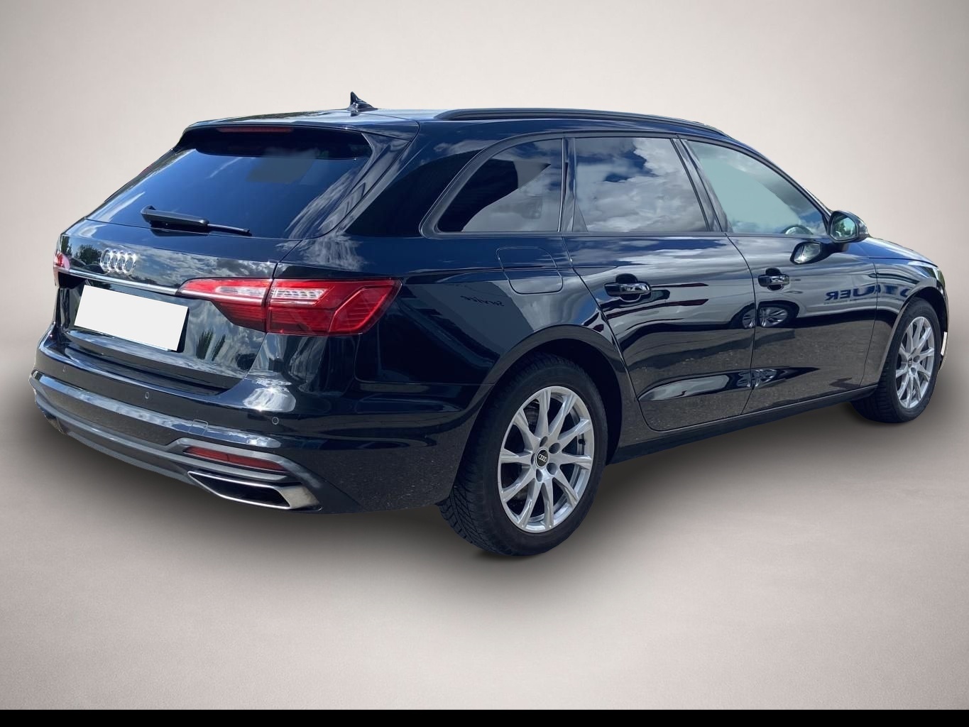 Audi A4 (05/2022, )