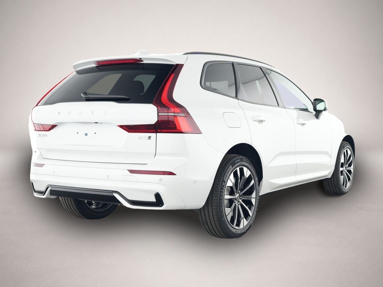 Volvo XC60 (07/2025, Benzin)