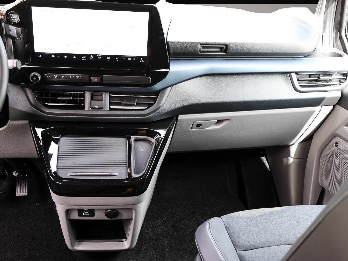 Ford Tourneo Custom, image 5 of 6