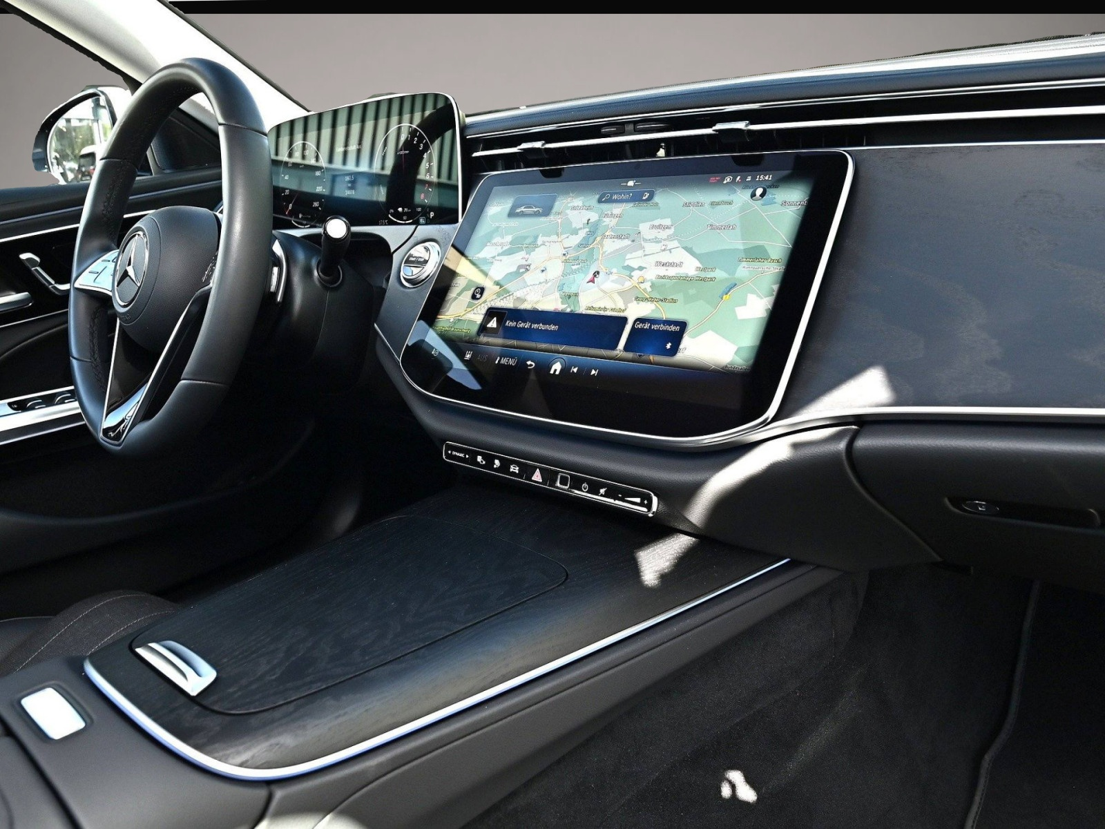 Mercedes-Benz E 300 (07/2025, Hybrid (Benzin/Elektro))