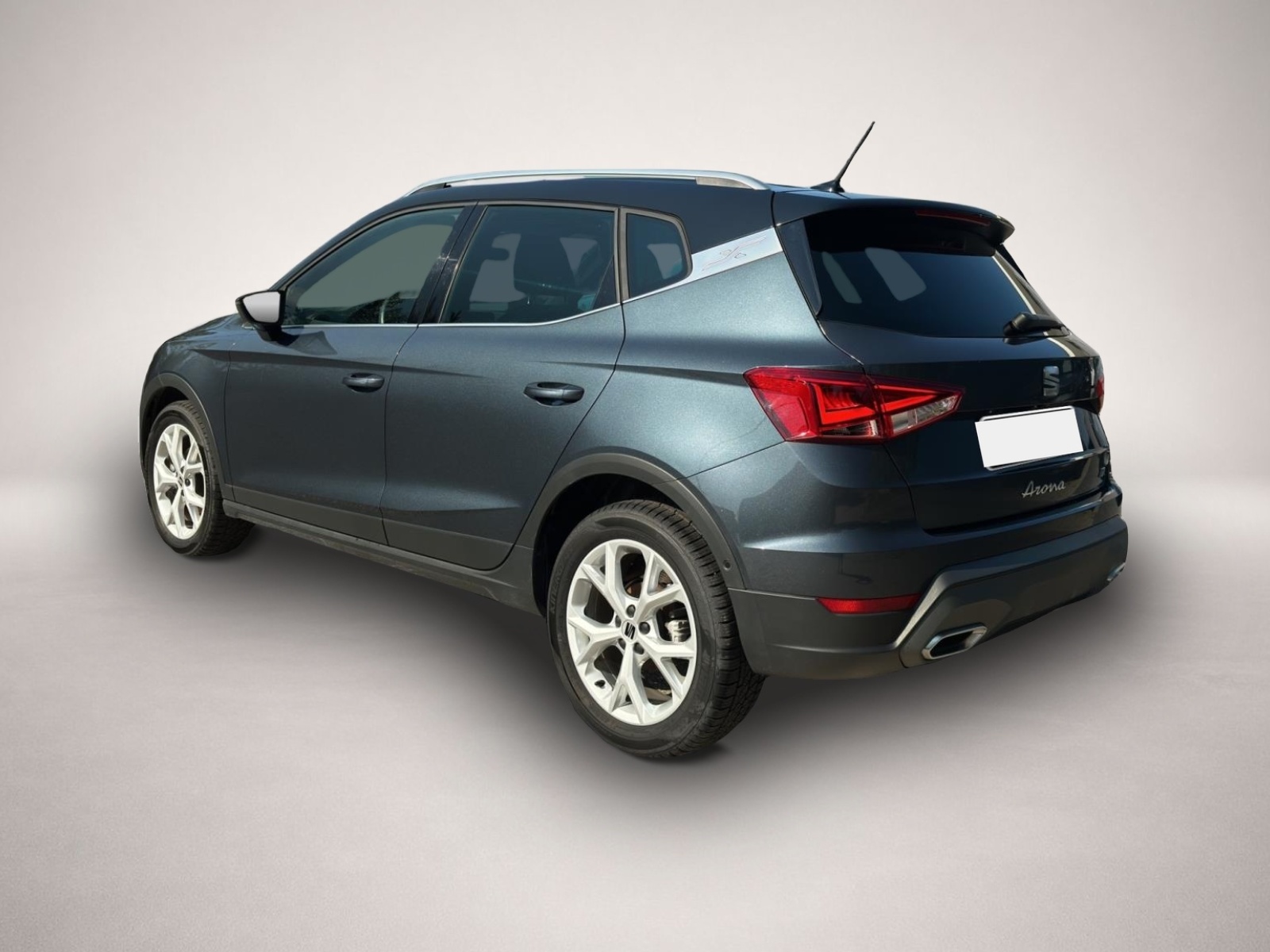 Seat Arona (11/2025, Benzin)