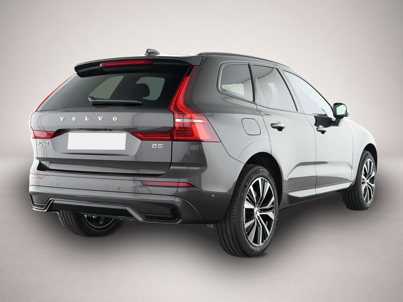 Volvo XC60 (05/2025, Benzin)
