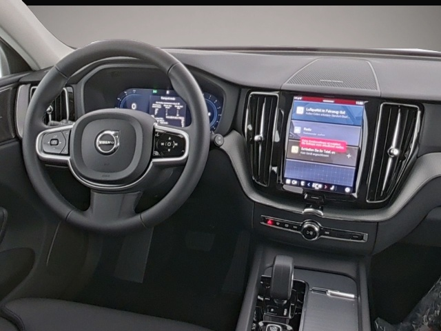 Volvo XC60 (03/2025, Benzin)