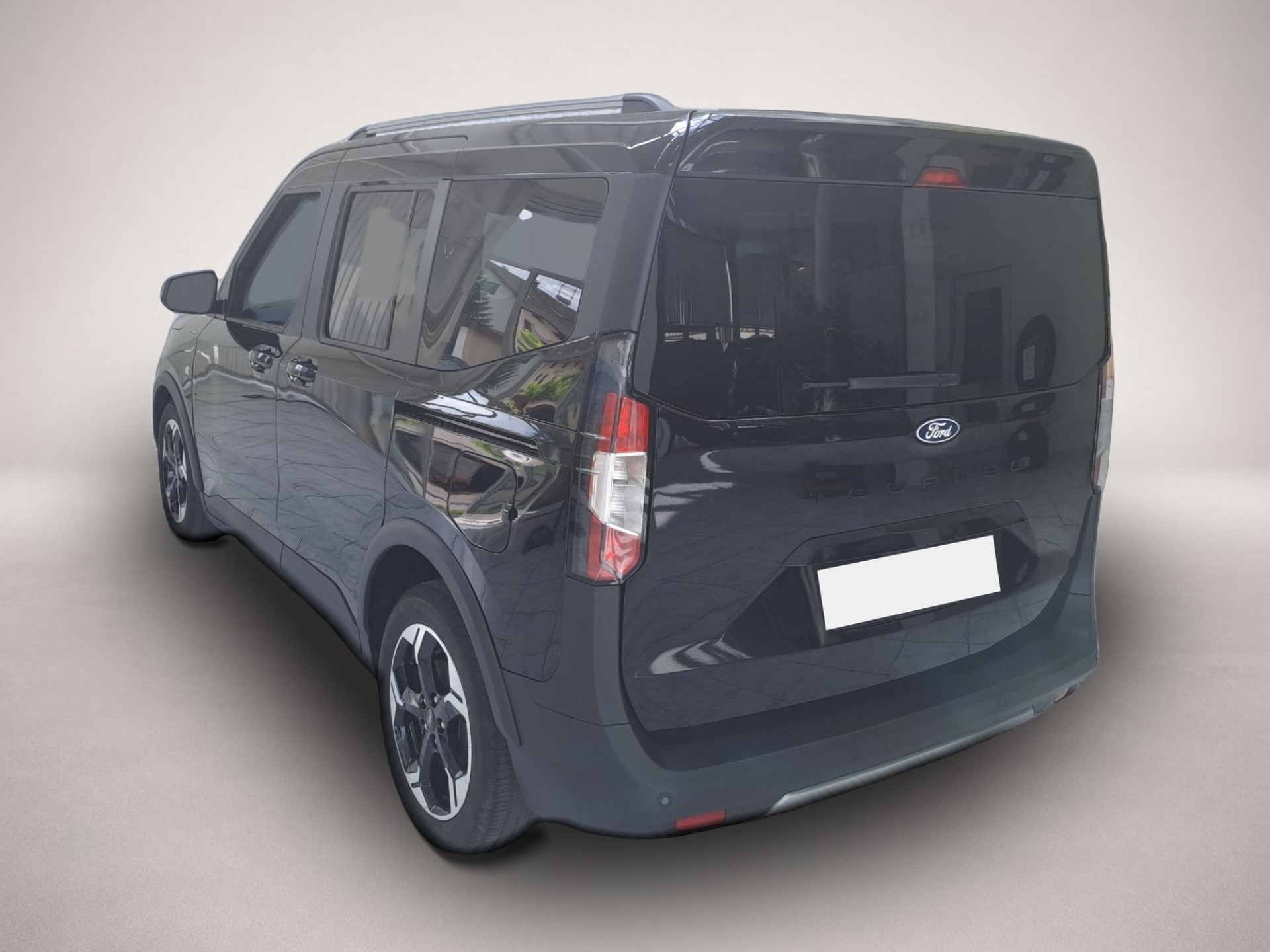 Ford Tourneo Courier (05/2025, Benzin)