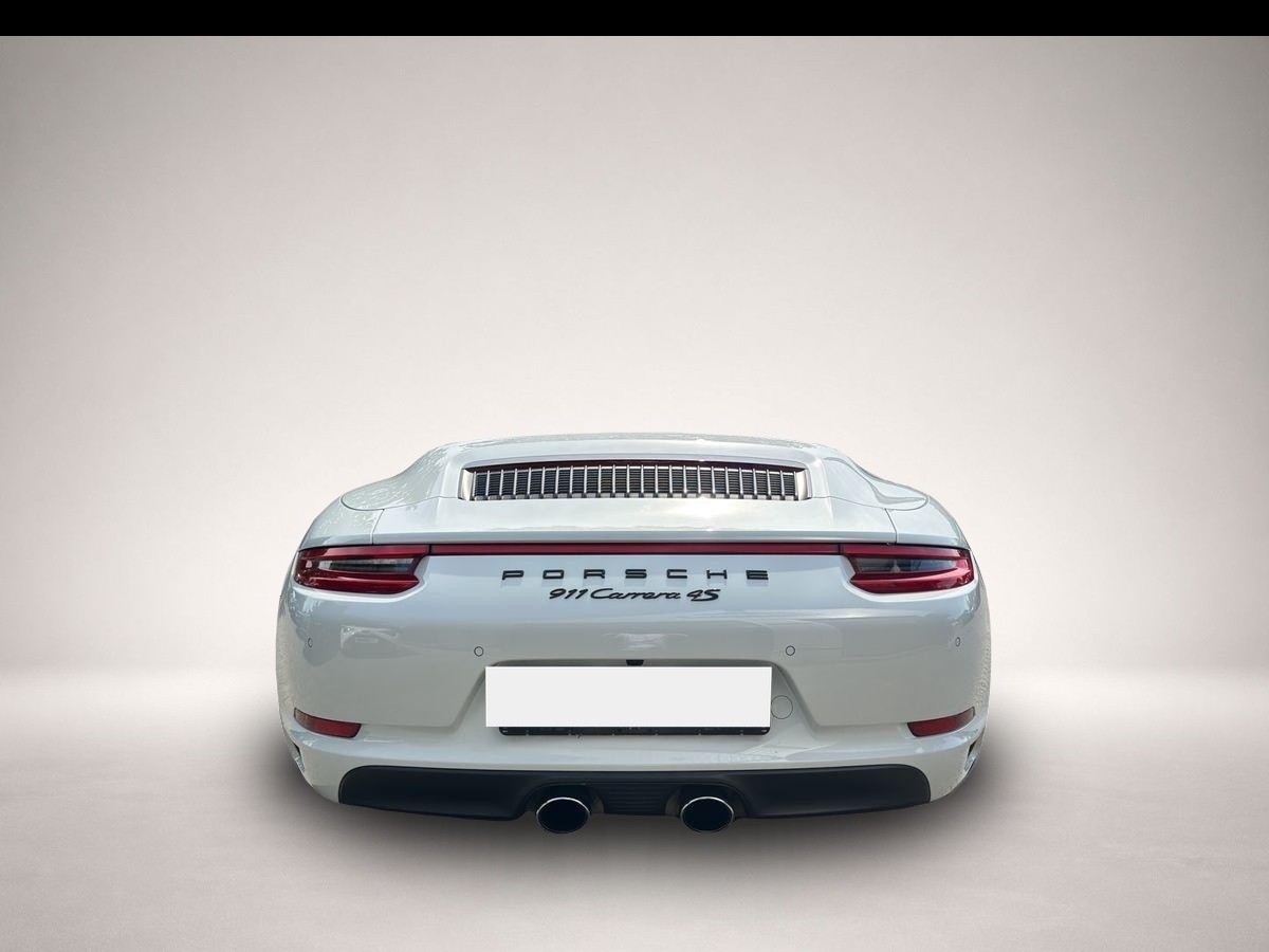 Porsche 911 (06/2016, Benzin)