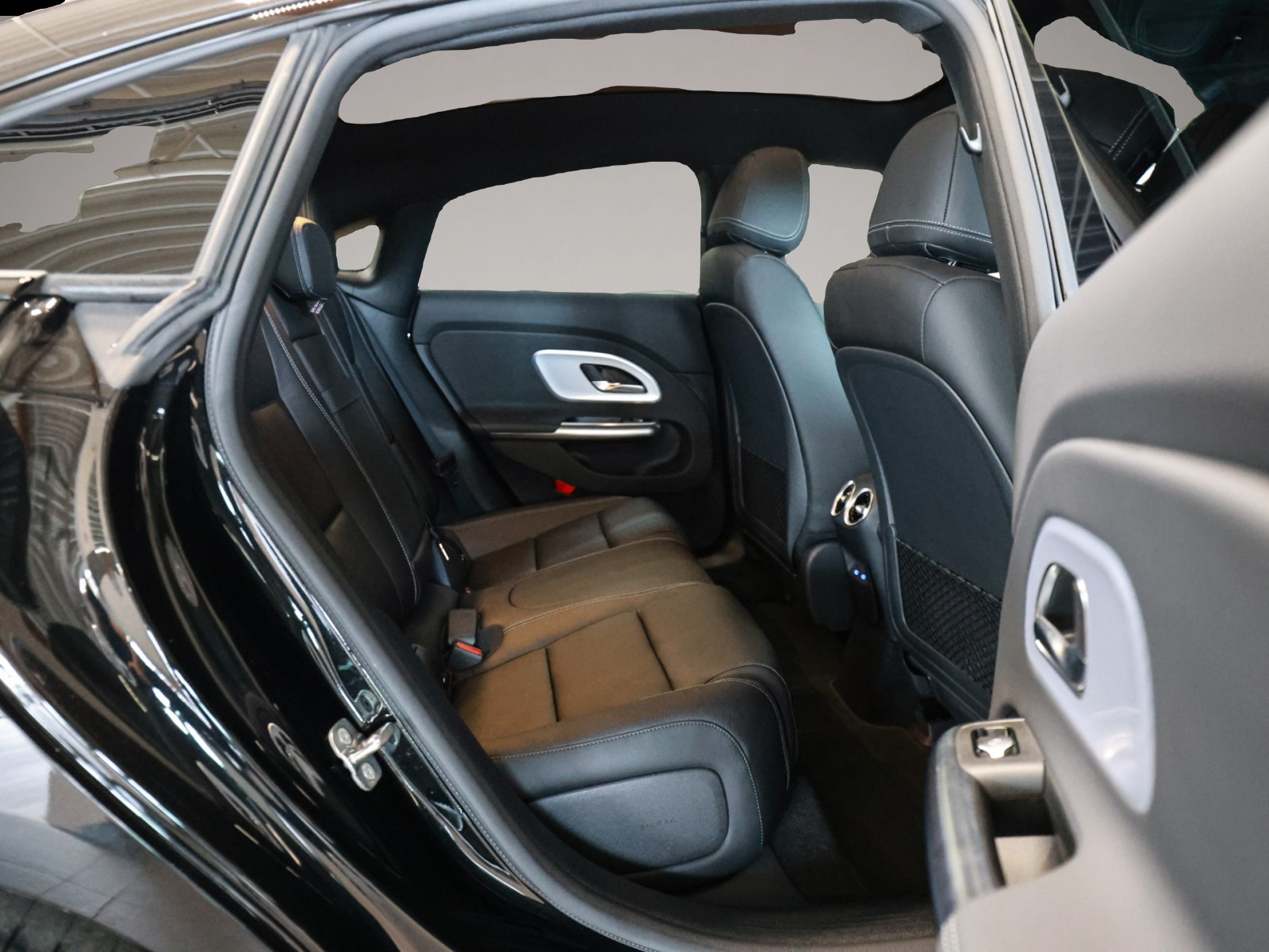 Mercedes-Benz CLA 350 (09/2025, ELECTRIC)