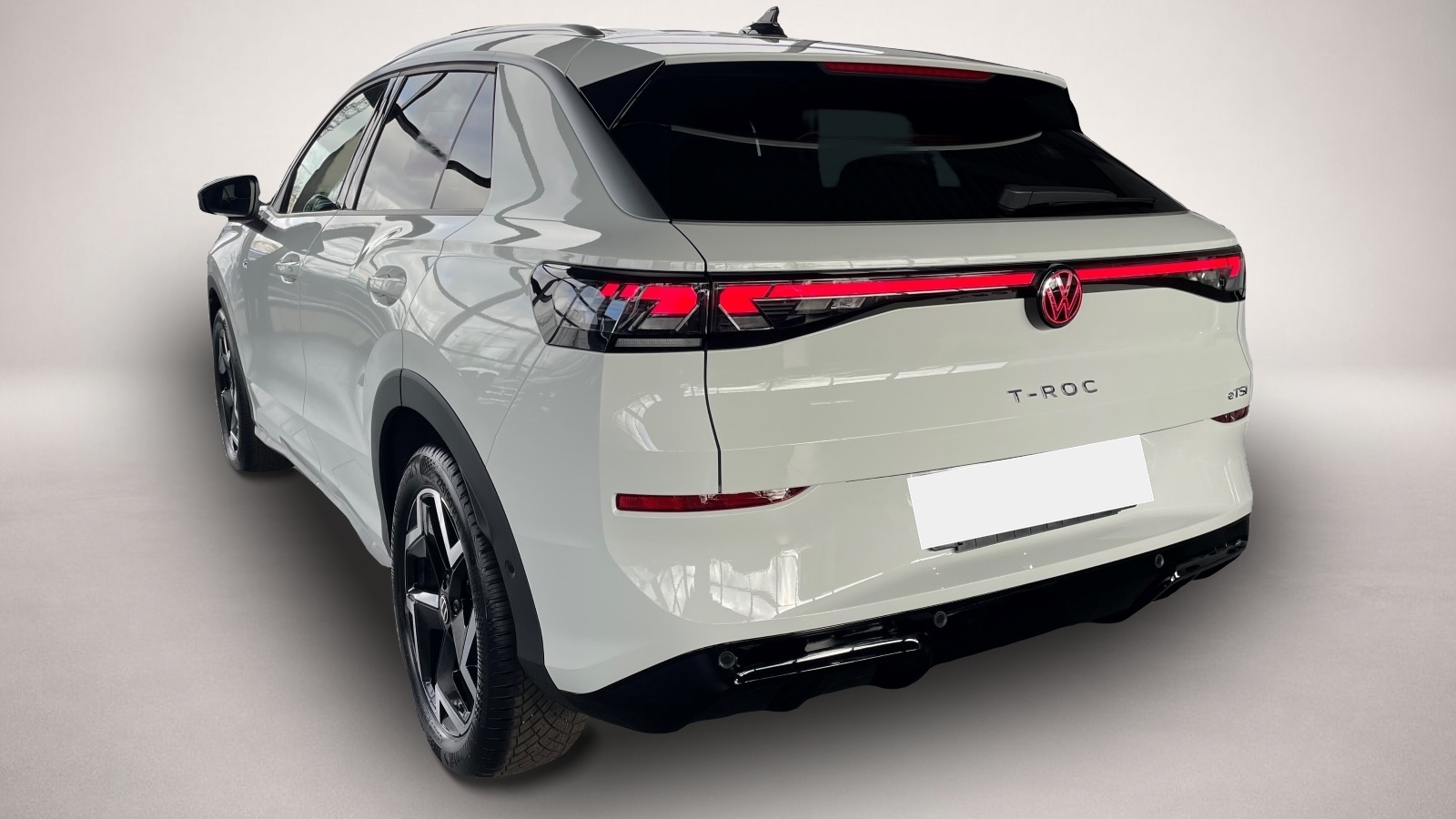 Volkswagen T-Roc (03/2026, Benzin)