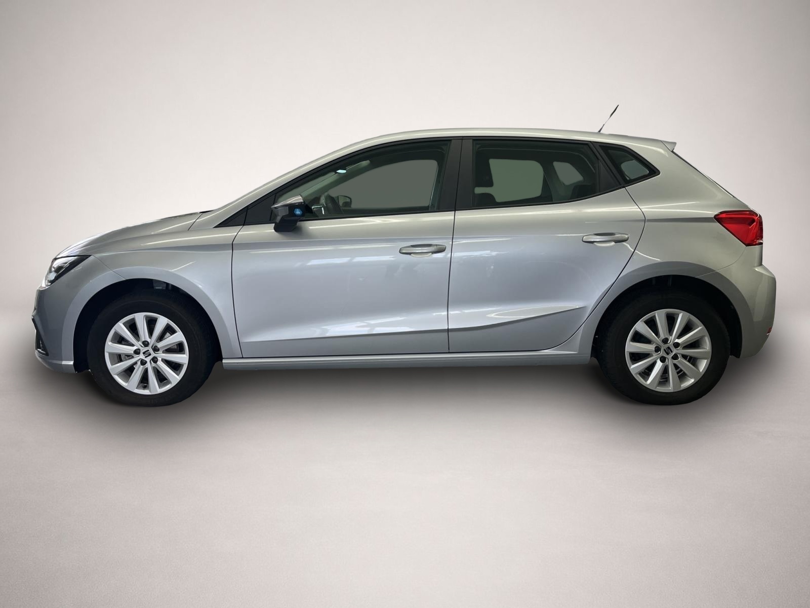 Seat Ibiza (04/2023, Benzin)