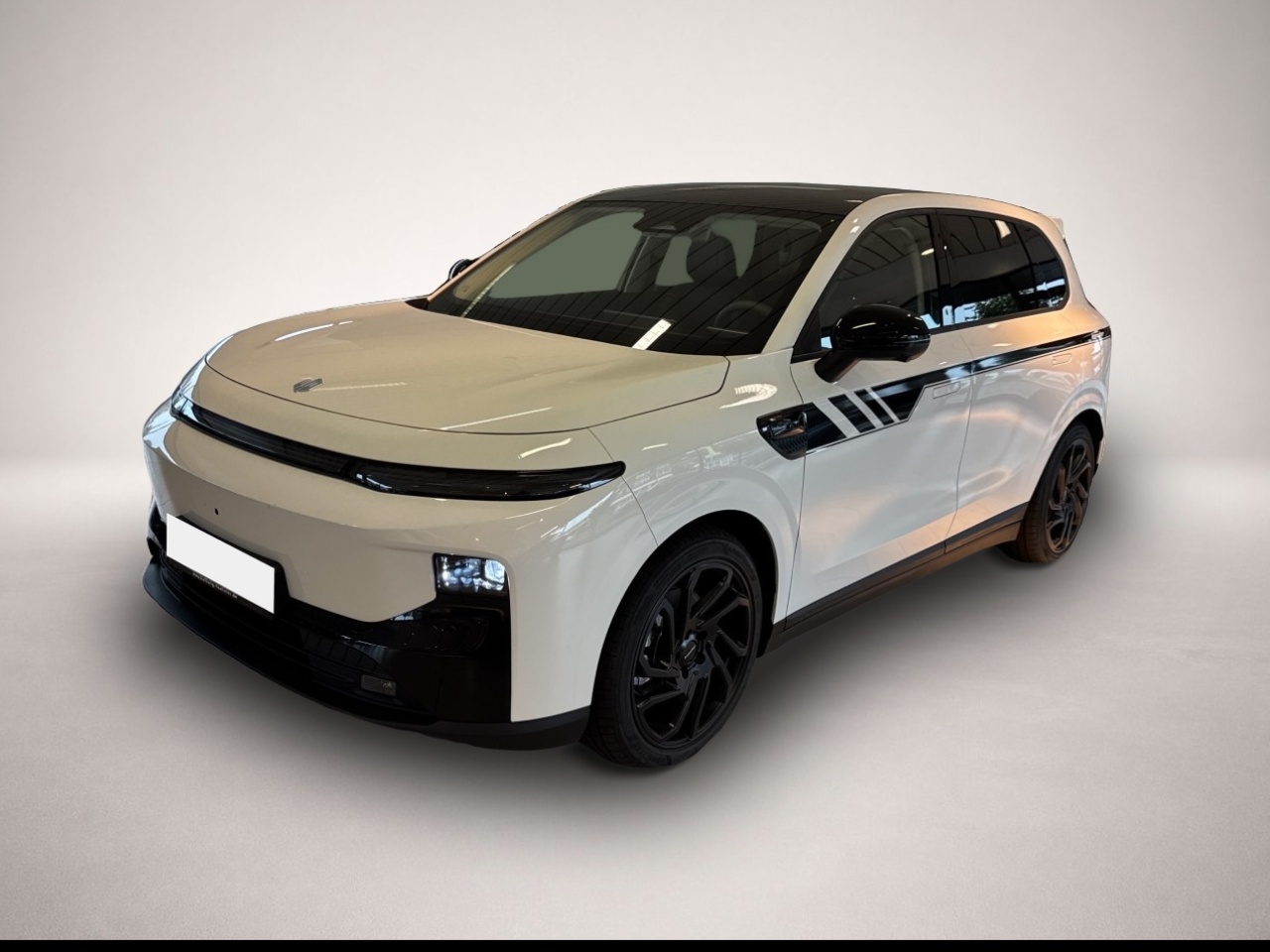 Leapmotor B10