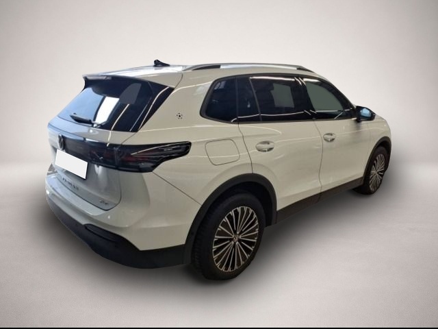 Volkswagen Tiguan (08/2025, Benzin)