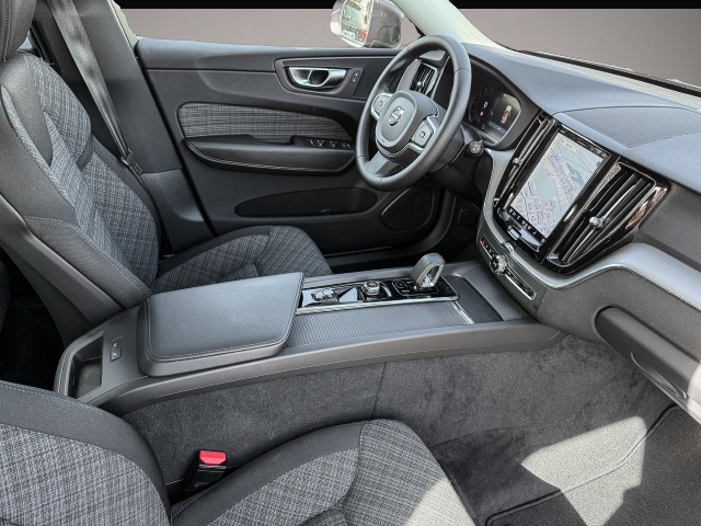Volvo XC60 (09/2023, Diesel)