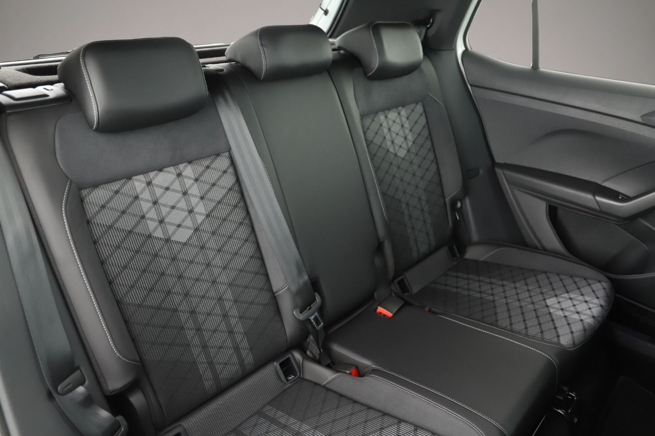 Volkswagen T-Cross (06/2025, )