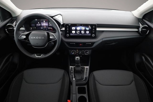 Skoda Fabia, image 3 of 4