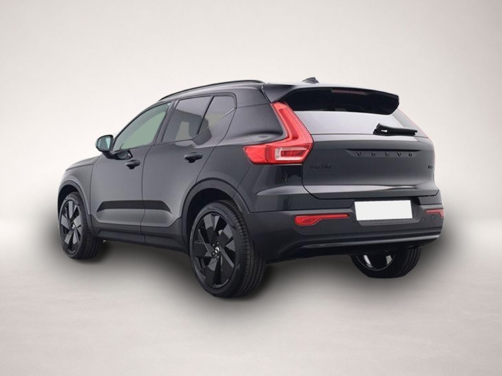 Volvo XC40 (04/2026, Benzin)