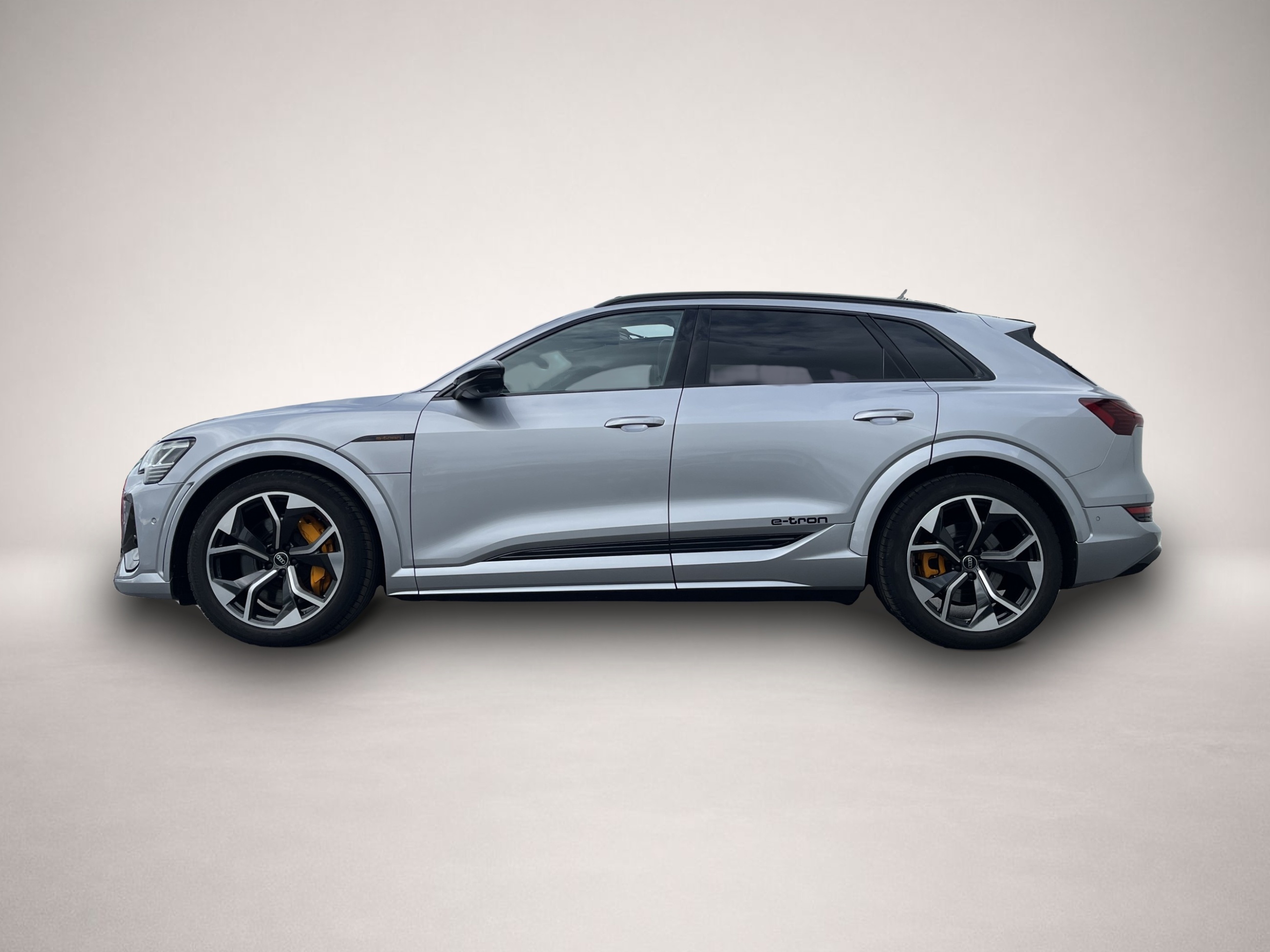 Audi e-tron (11/2022, ELECTRIC)
