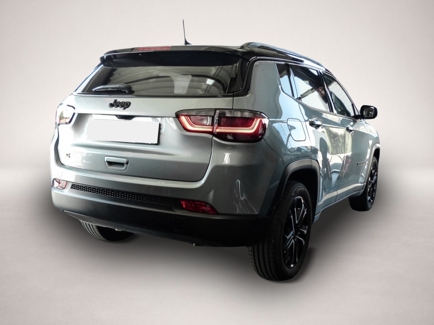 Jeep Compass (06/2023, Benzin)