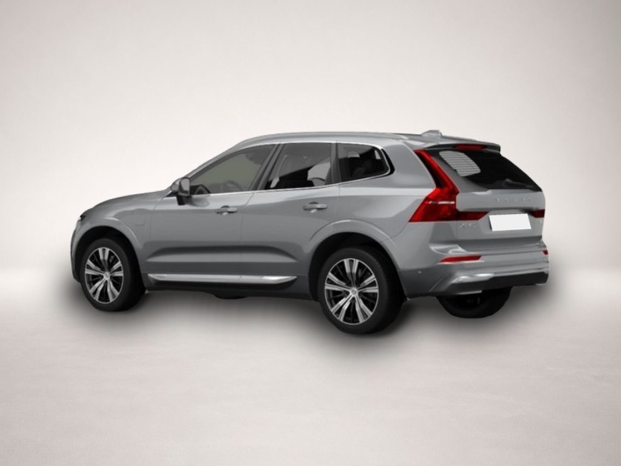 Volvo XC60 (12/2025, Benzin)