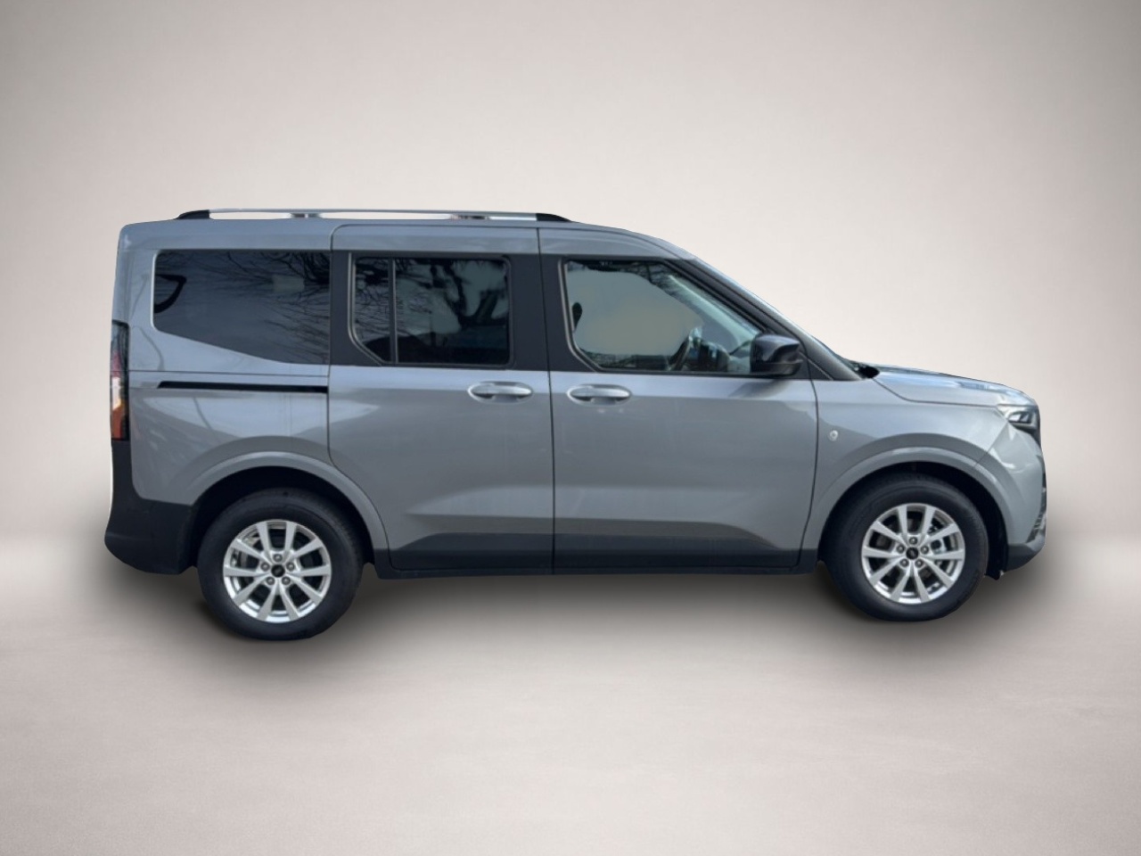 Ford Tourneo Courier (, Benzin)
