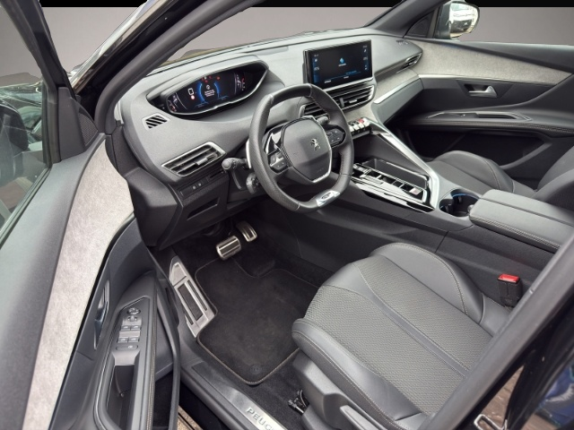 Peugeot 3008 (08/2023, Benzin)