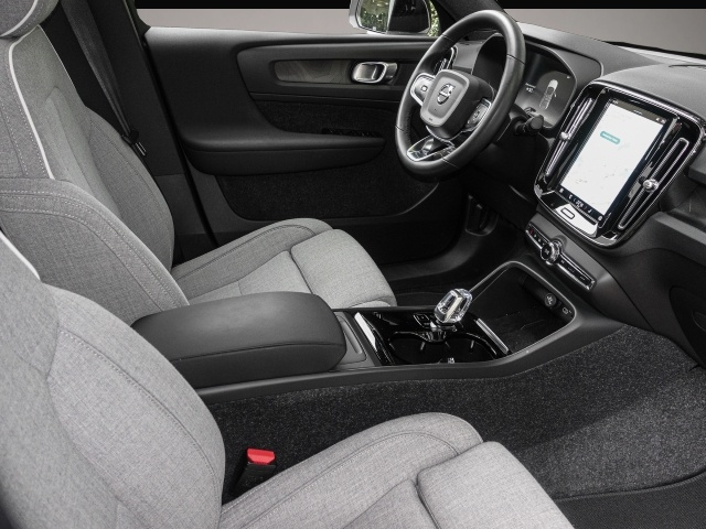 Volvo C40 (10/2022, ELECTRIC)