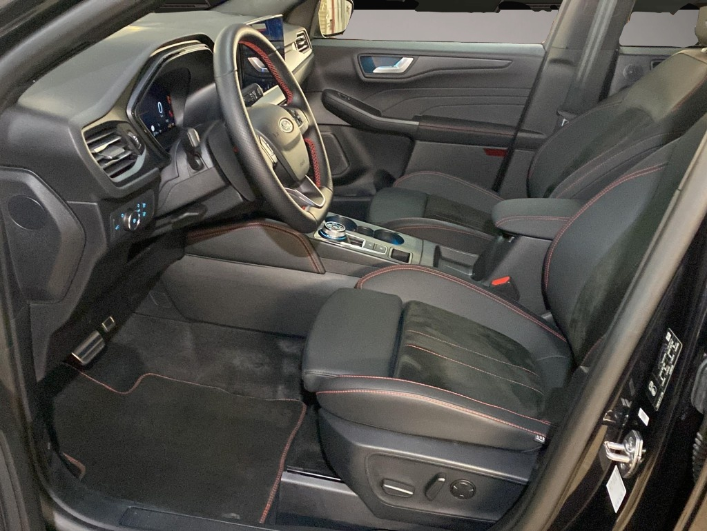 Ford Kuga (06/2025, Benzin)