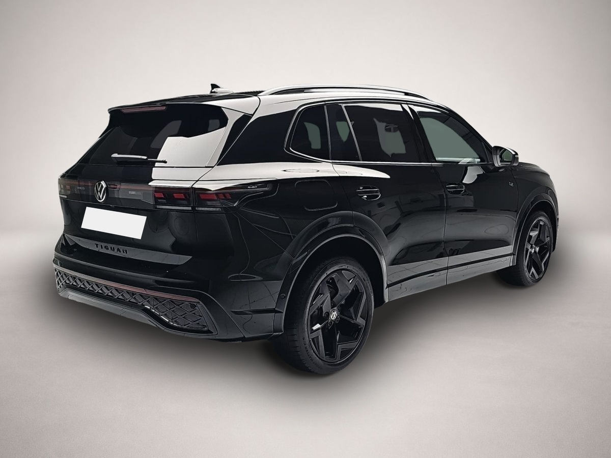 Volkswagen Tiguan, image 2 of 4