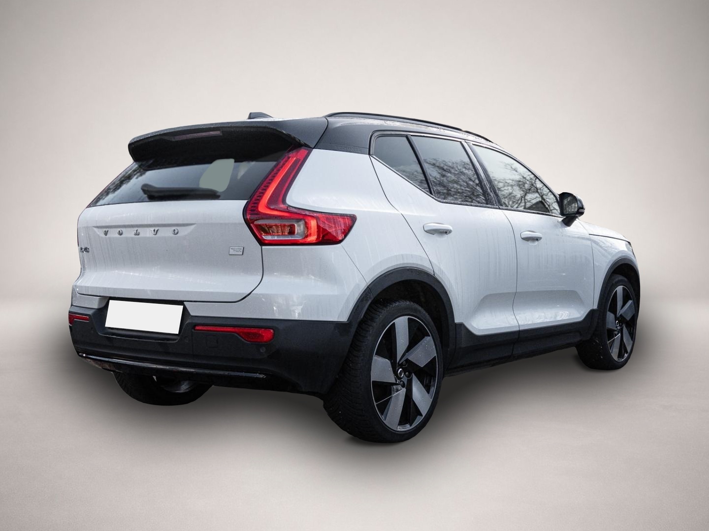Volvo XC40 (11/2022, ELECTRIC)