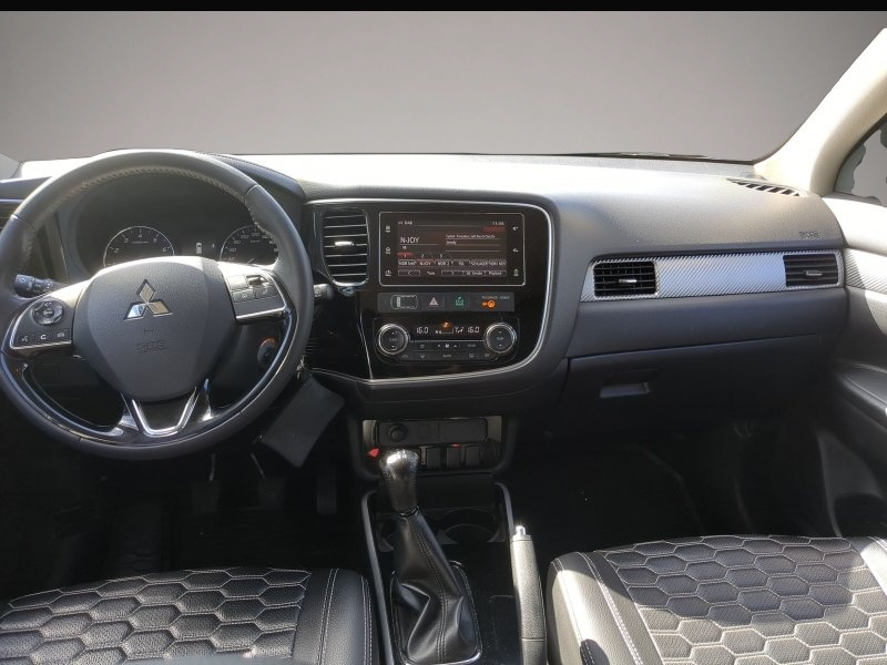 Mitsubishi Outlander (12/2017, )