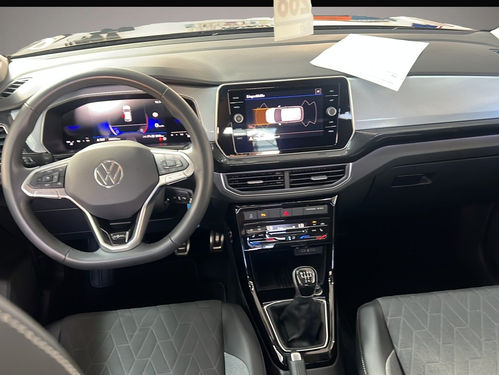 Volkswagen T-Cross (07/2025, Benzin)