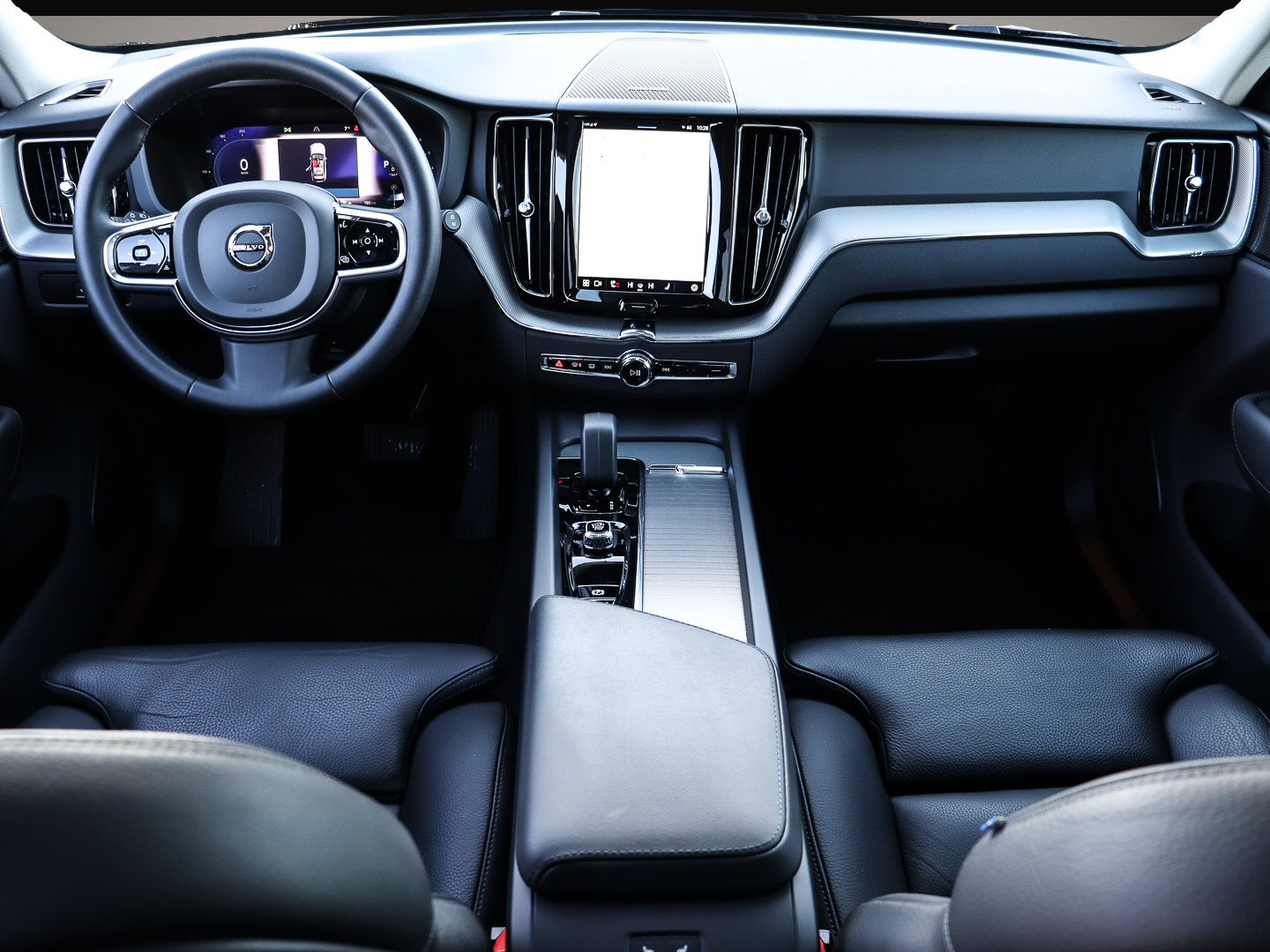 Volvo XC60 (12/2023, Benzin)