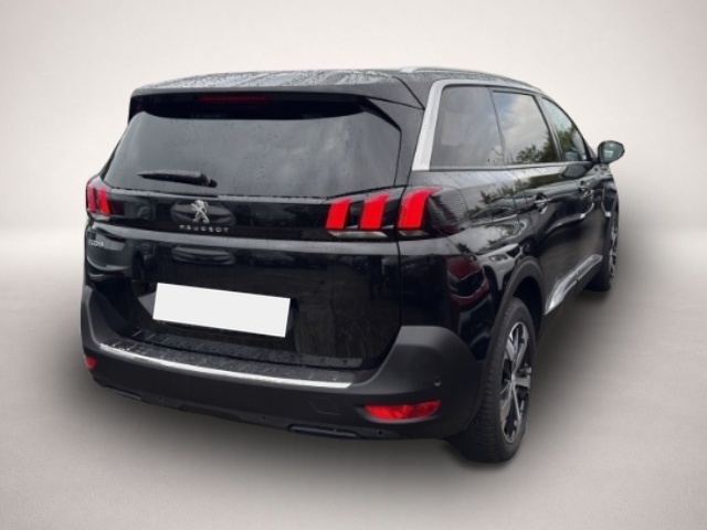 Peugeot 5008 (10/2023, Benzin)