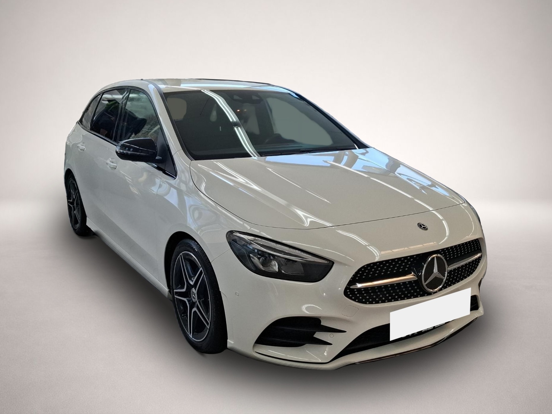 Mercedes-Benz B 200 (10/2019, Benzin)