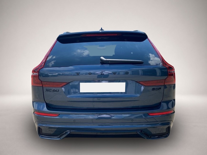 Volvo XC60 (12/2025, Benzin)