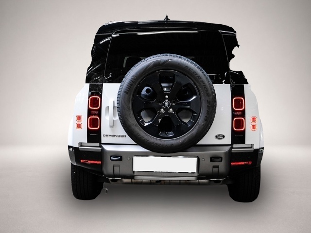 Land-Rover Defender (08/2023, Benzin)