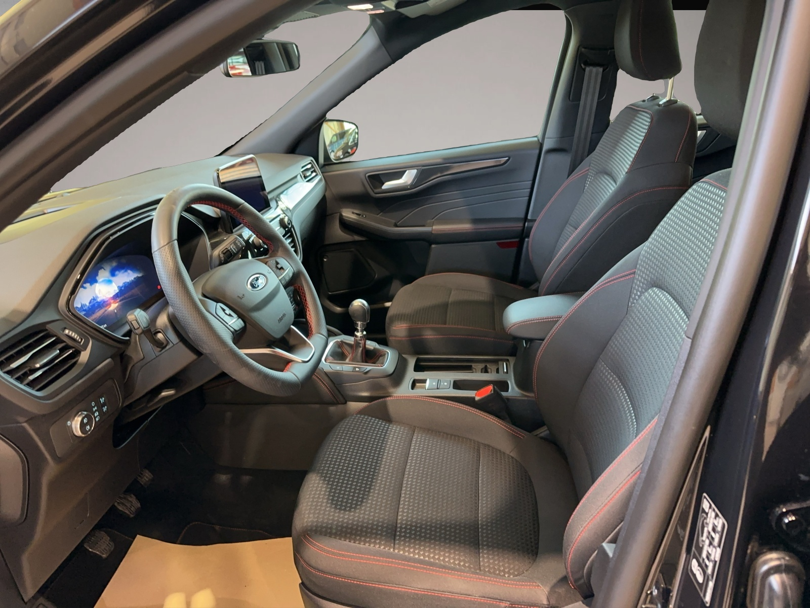 Ford Kuga (09/2023, Benzin)