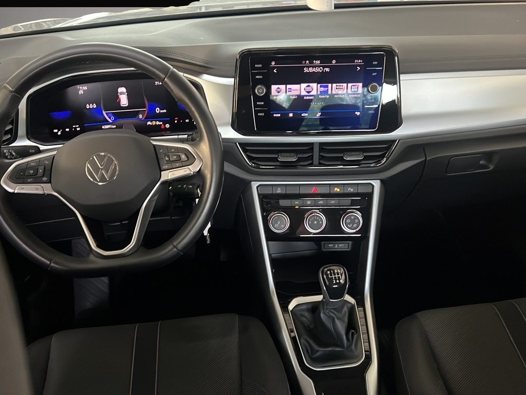 Volkswagen T-Roc (02/2023, Benzin)