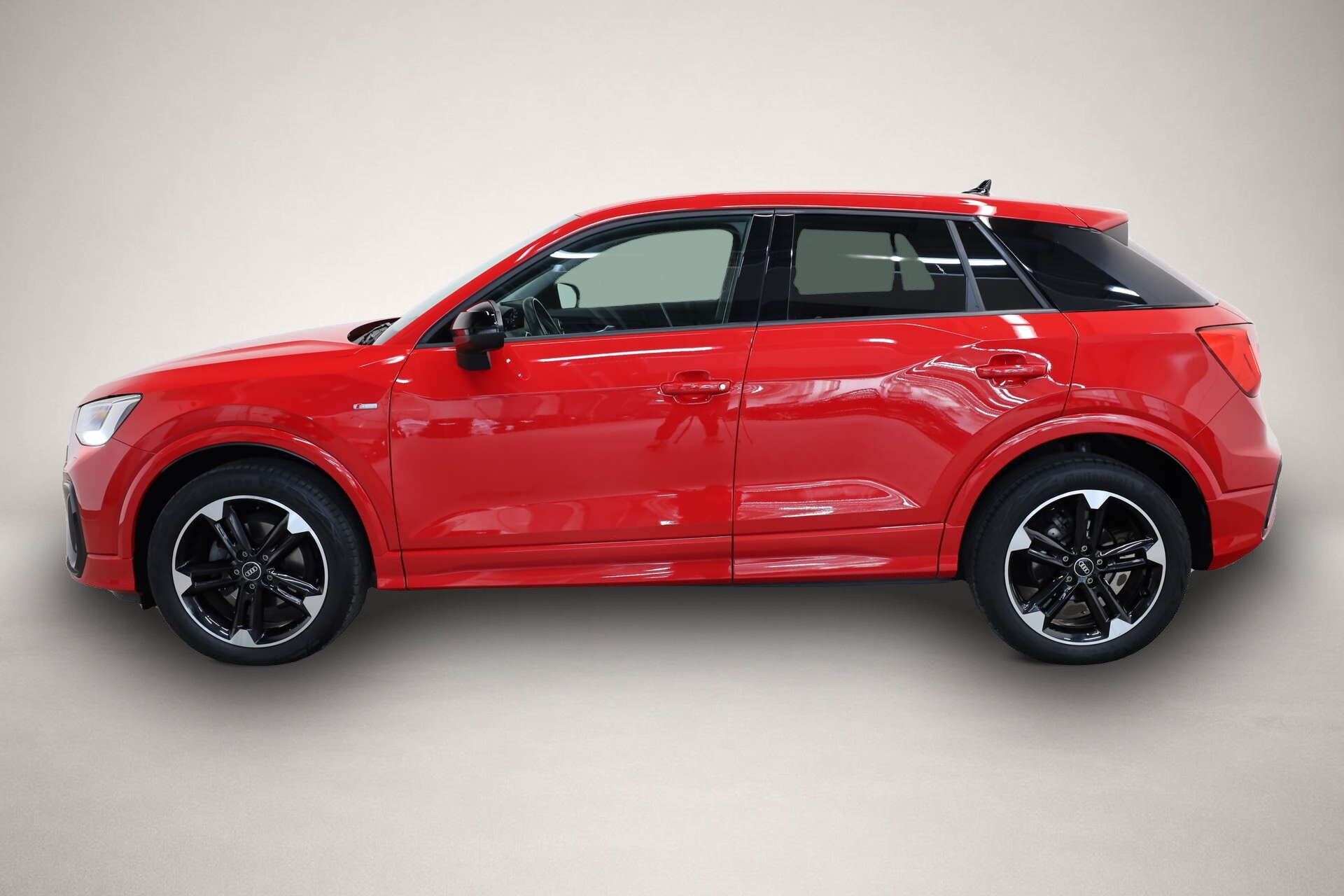 Audi Q2 (04/2022, Benzin)