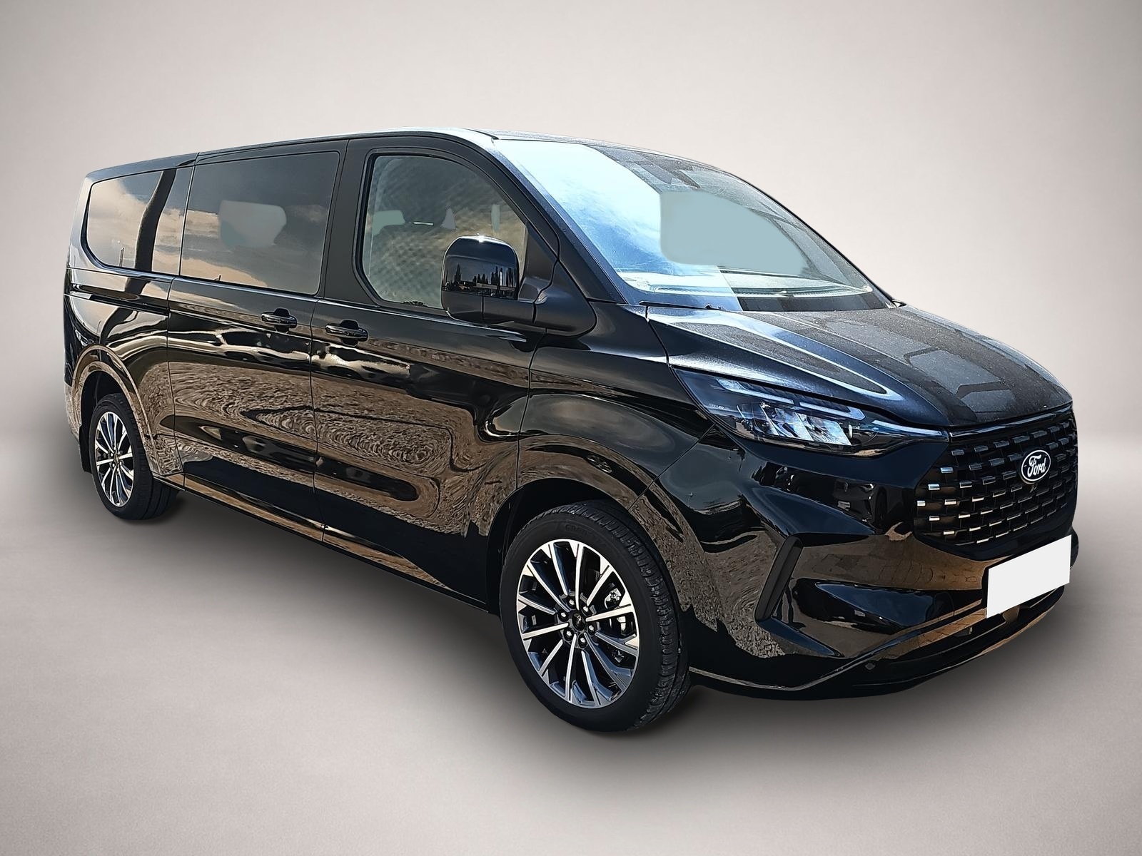 Ford Tourneo Custom (04/2025, Diesel)