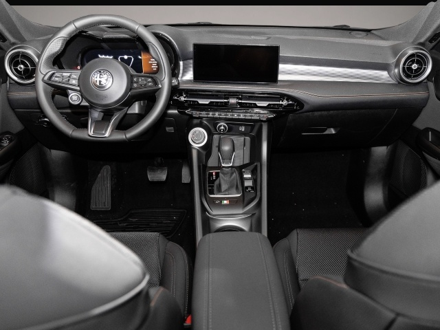 Alfa-Romeo Tonale (09/2024, Benzin)