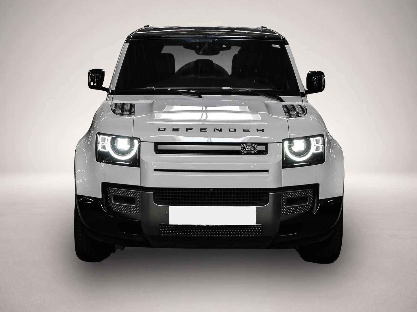 Land-Rover Defender (11/2023, Benzin)