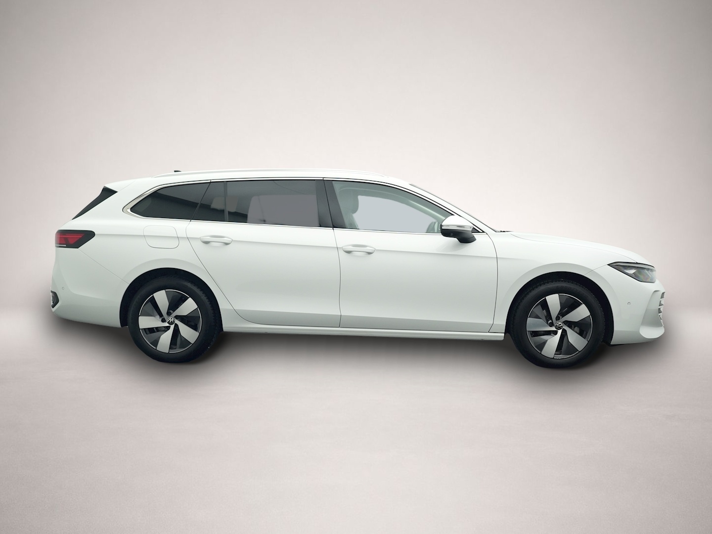 Volkswagen Passat (03/2025, Benzin)