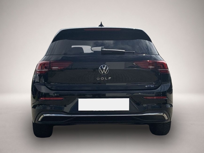 Volkswagen Golf (03/2025, Benzin)