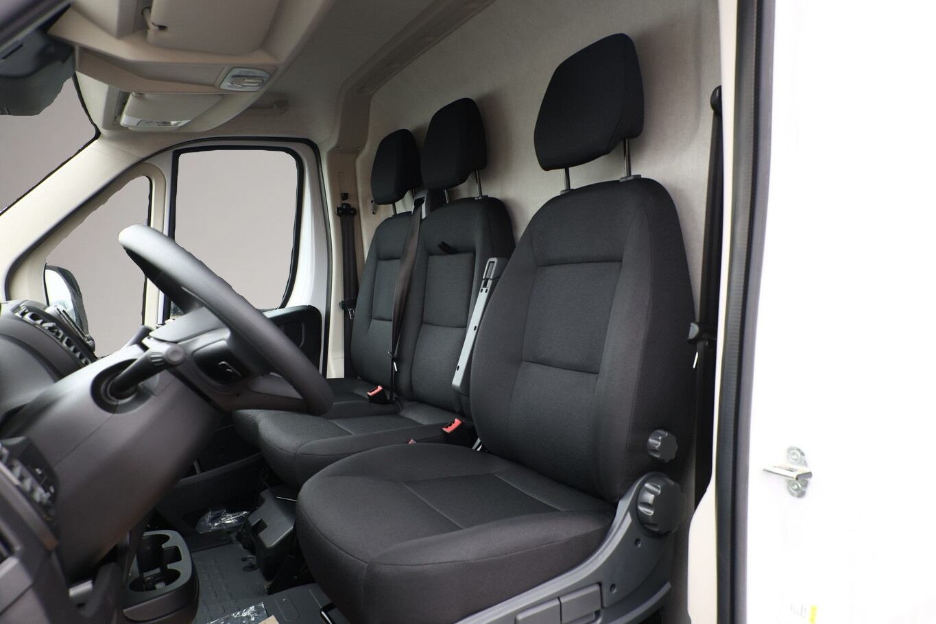 Opel Movano (12/2025, Diesel)