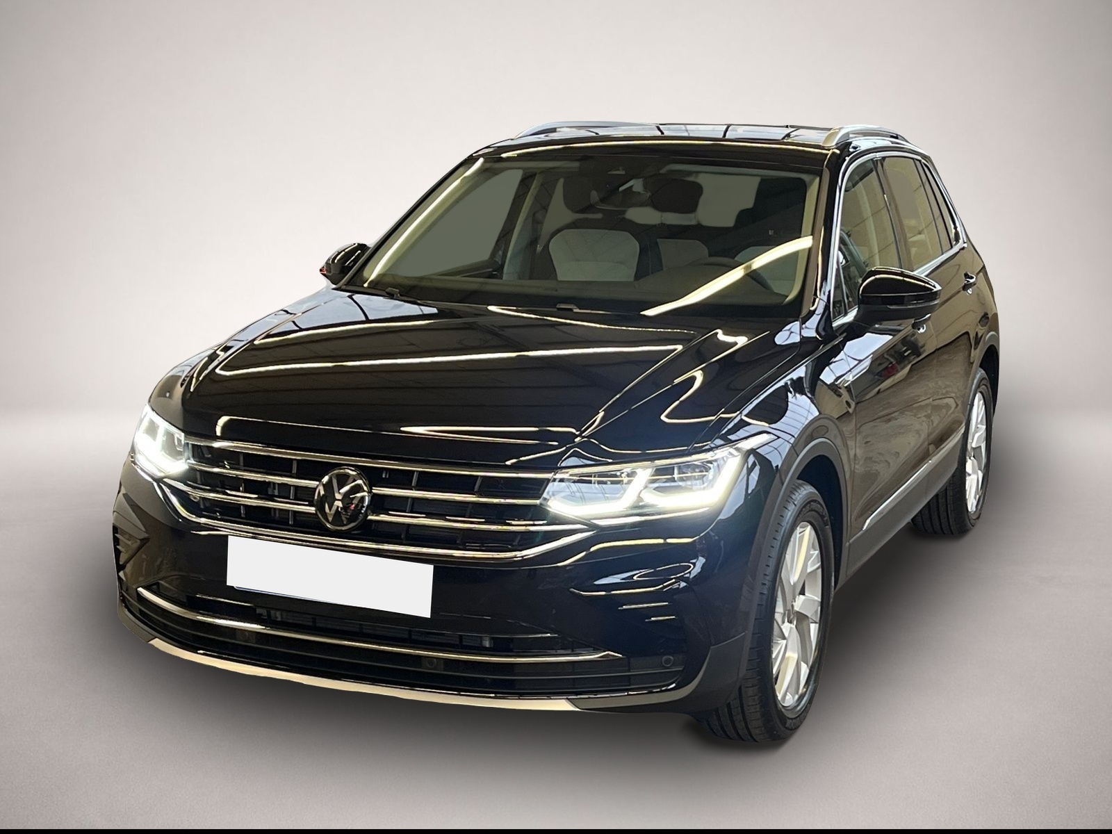 Volkswagen Tiguan (06/2025, Benzin)