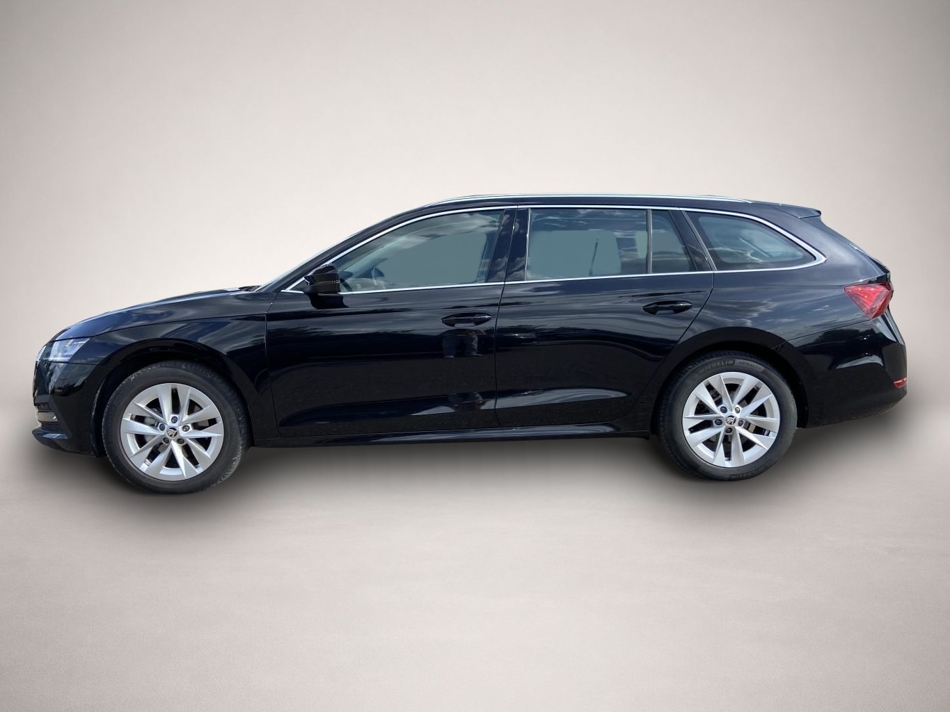 Skoda Octavia (05/2024, )