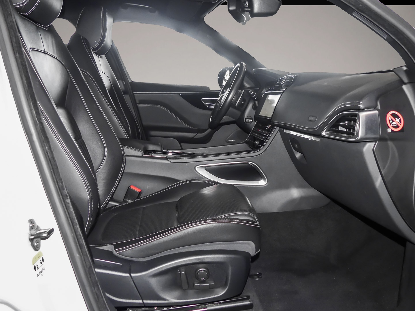 Jaguar F-Pace (08/2018, Benzin)