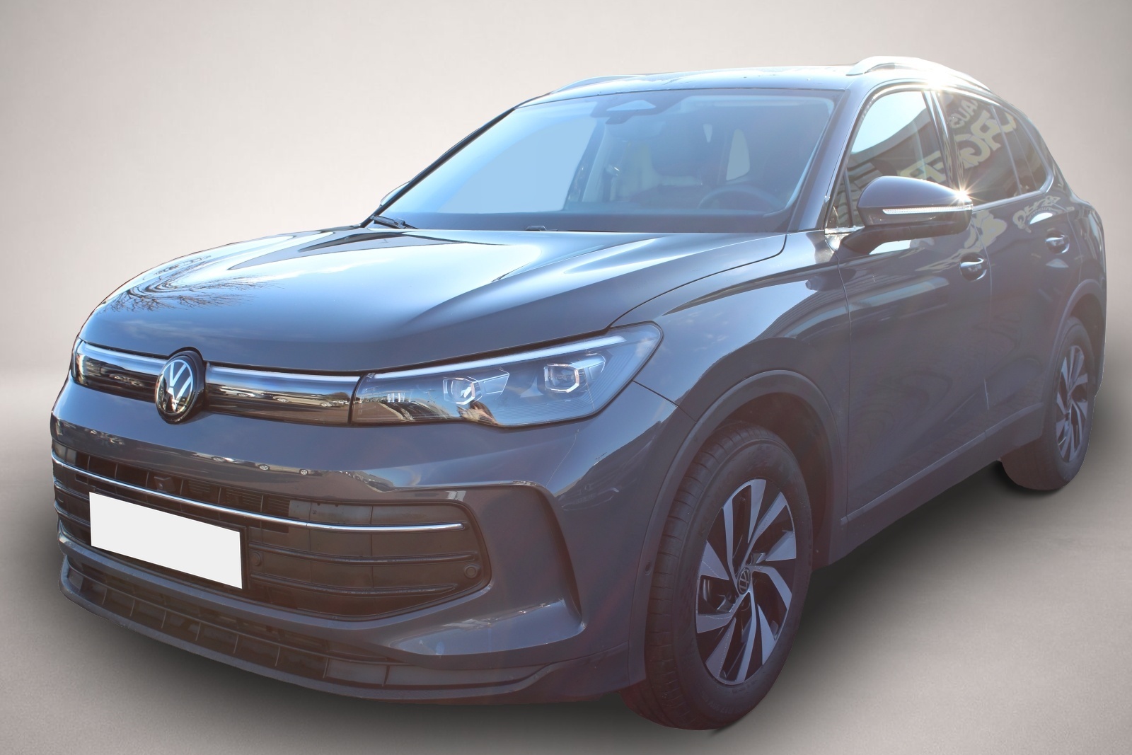 Volkswagen Tiguan (11/2025, Benzin)