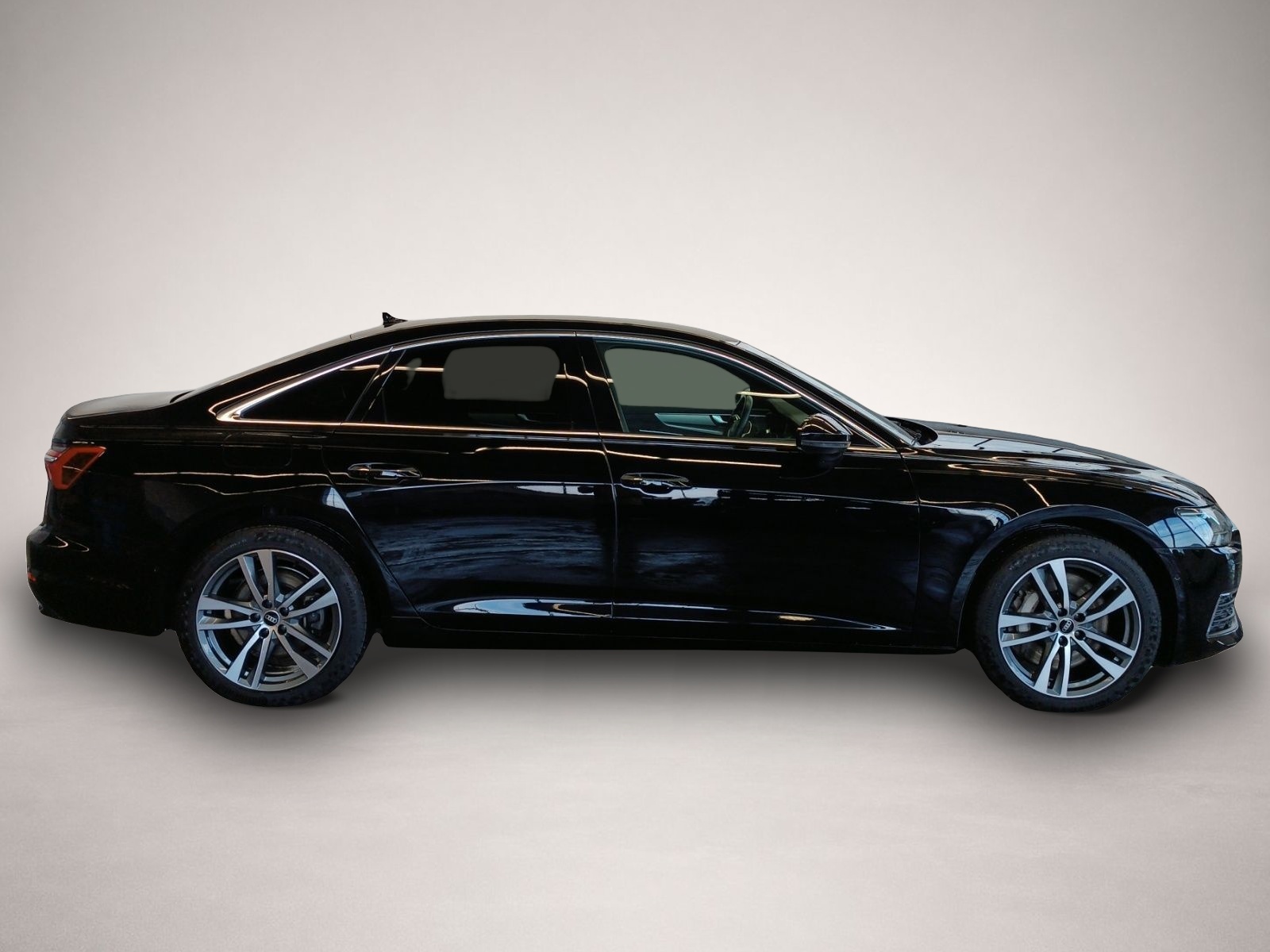 Audi A6 (12/2022, Hybrid (Benzin/Elektro))