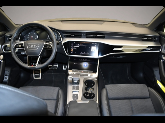 Audi A6 (03/2023, Benzin)